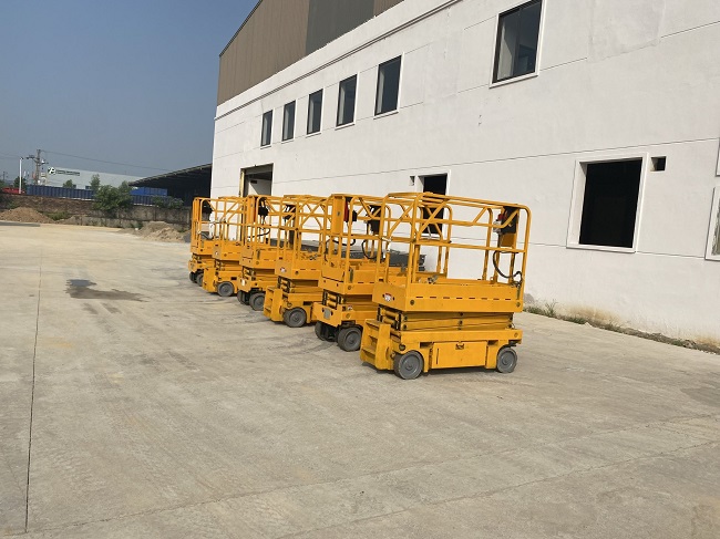 xe nâng người tại Đà Nẵng
